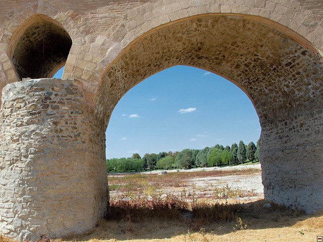 img00021.jpg