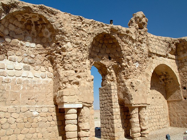 img00003.jpg