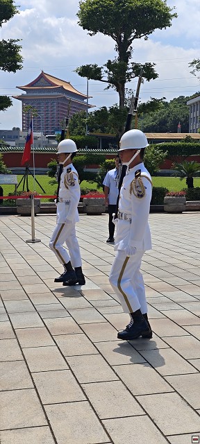 img00017.jpg