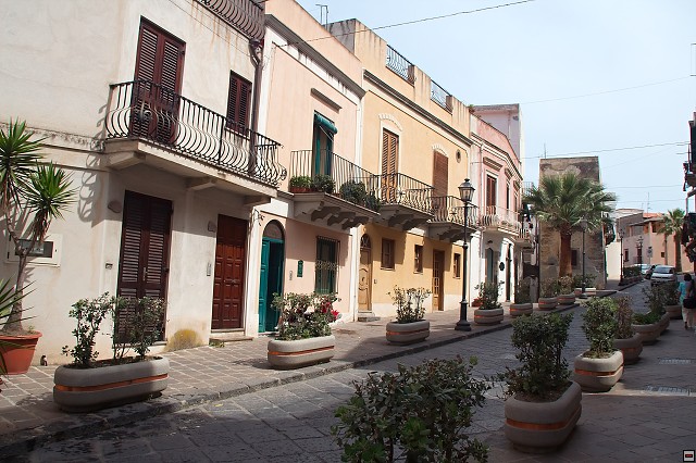 img00017.jpg