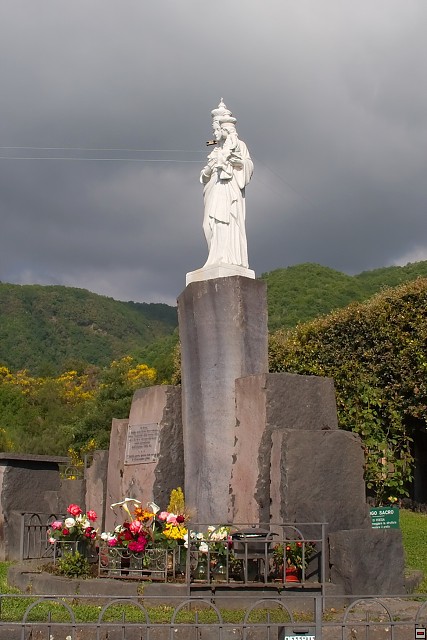 img00003.jpg