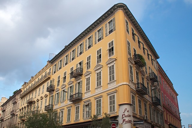 img00003.jpg