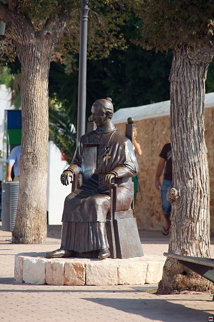 img00012.jpg