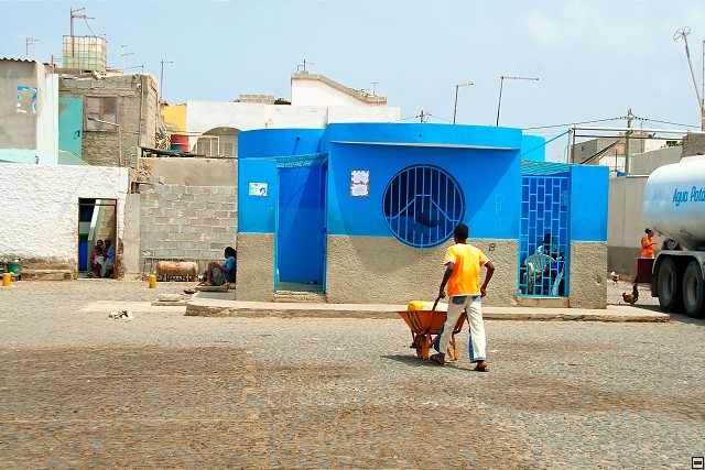 img00017.jpg