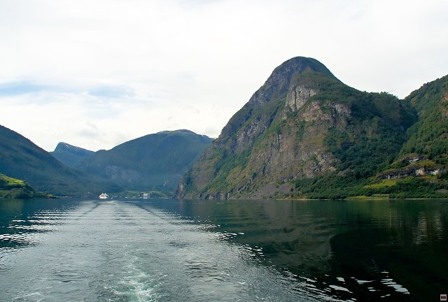 img00026.jpg