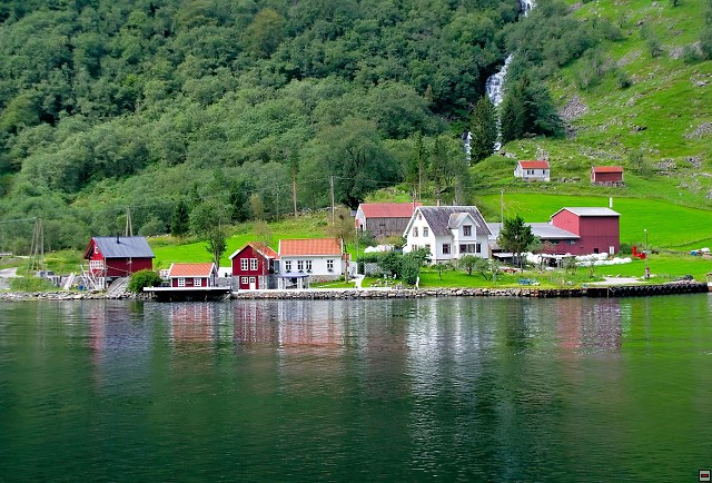 img00045.jpg