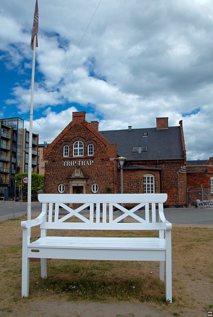 img00028.jpg