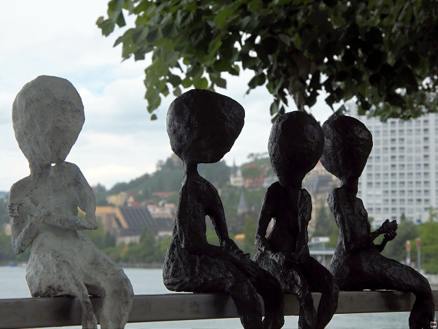 img00027.jpg