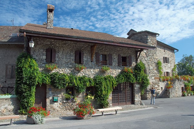 img00002.jpg