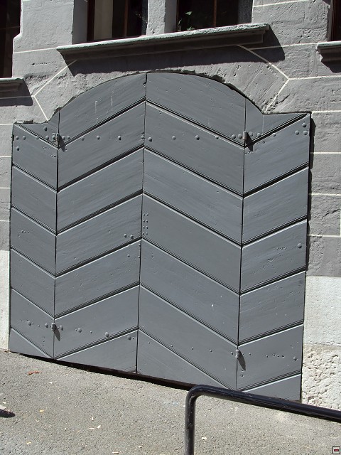 img00042.jpg