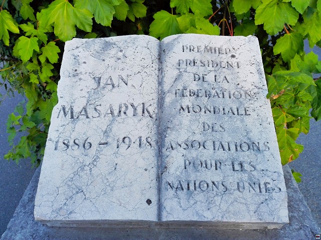 img00063.jpg