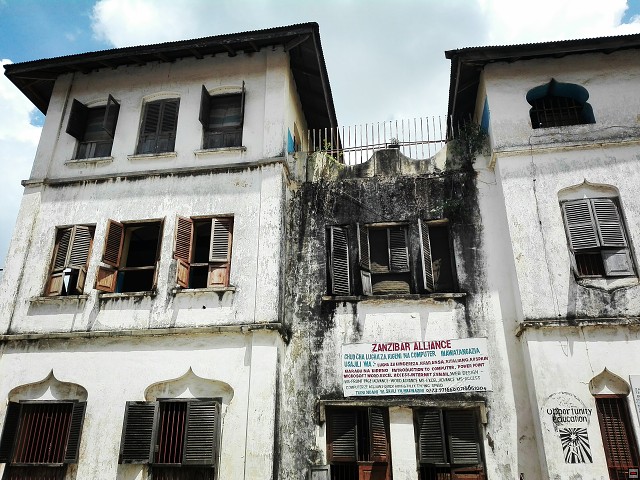 img00110.jpg