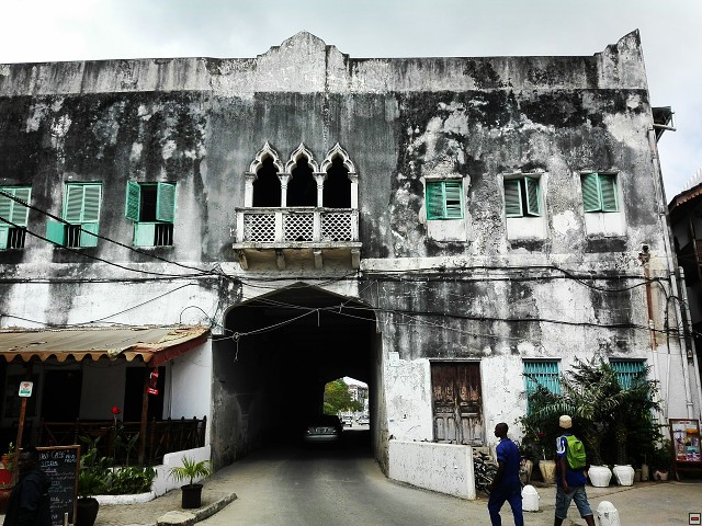 img00137.jpg