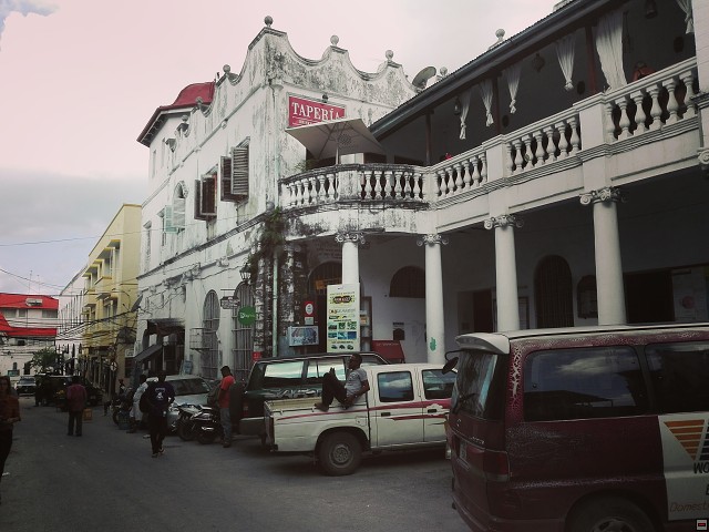 img00140.jpg