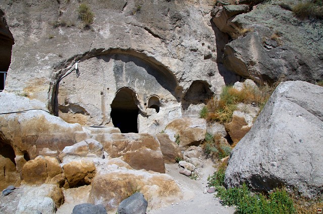 img00014.jpg