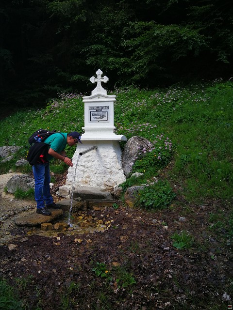 img00015.jpg