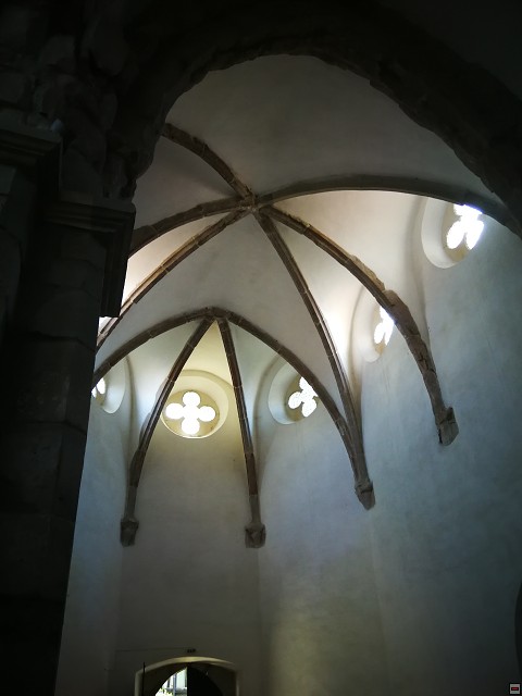 img00030.jpg