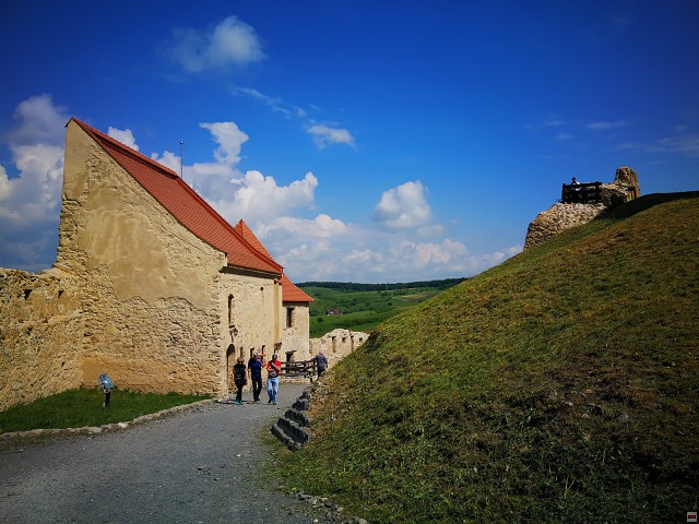 img00006.jpg