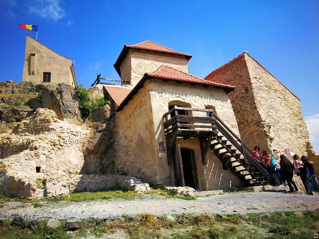 img00009.jpg