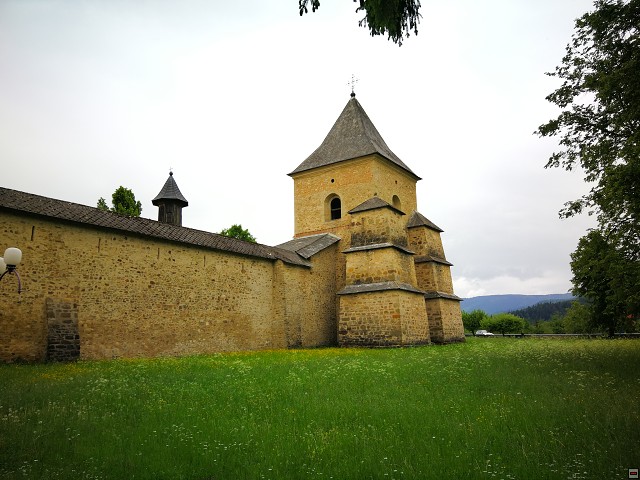 img00032.jpg