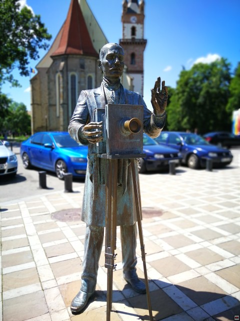 img00010.jpg