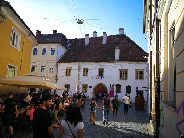 img00028.jpg