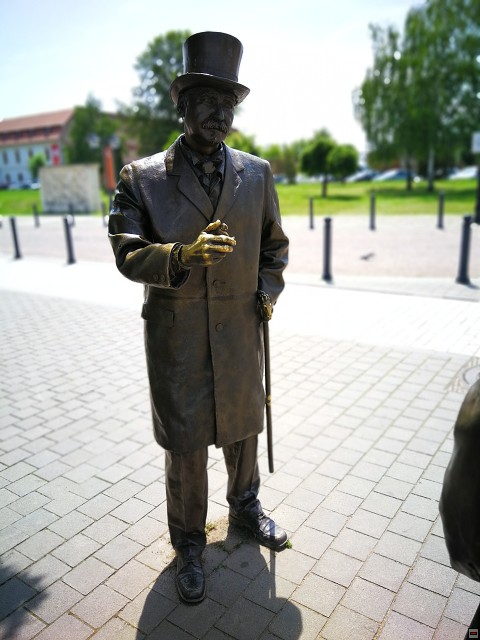 img00036.jpg