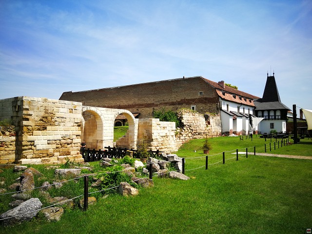 img00053.jpg
