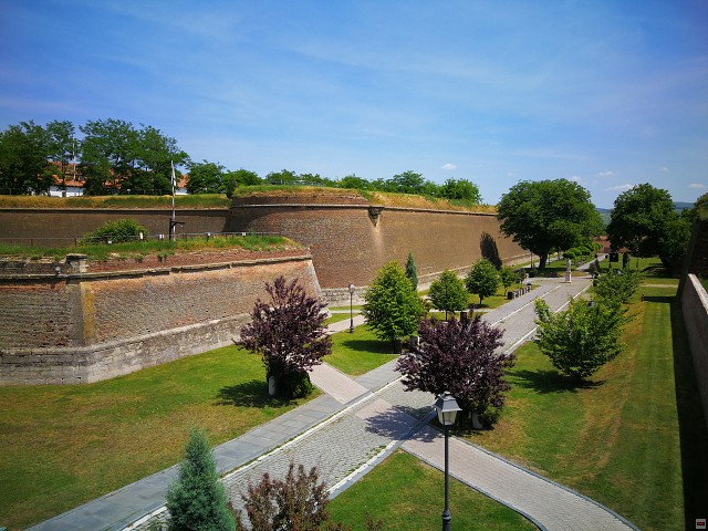 img00054.jpg