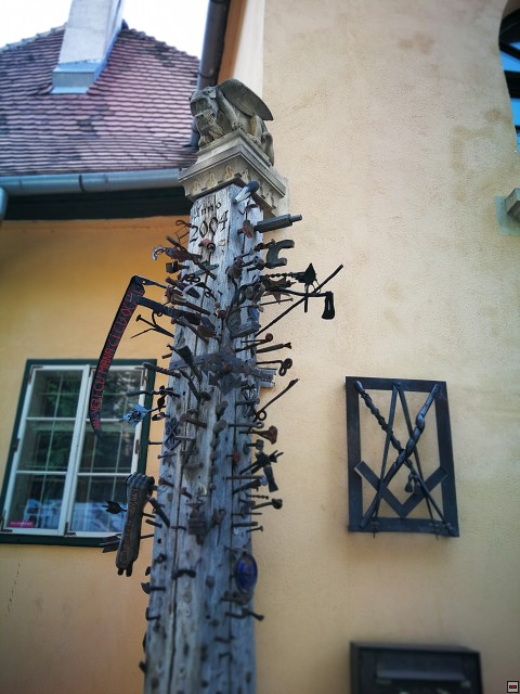 img00074.jpg