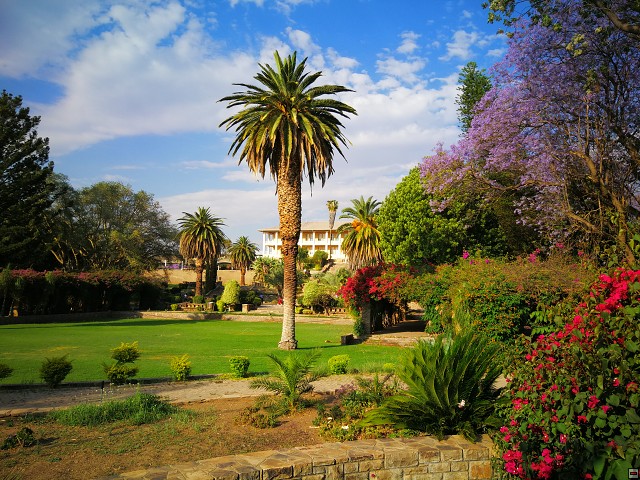 img00004.jpg