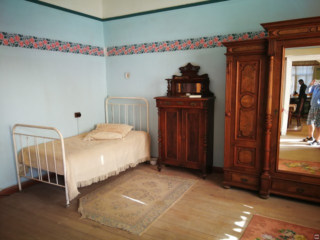 img00007.jpg