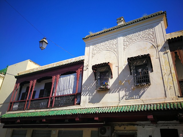 img00002.jpg