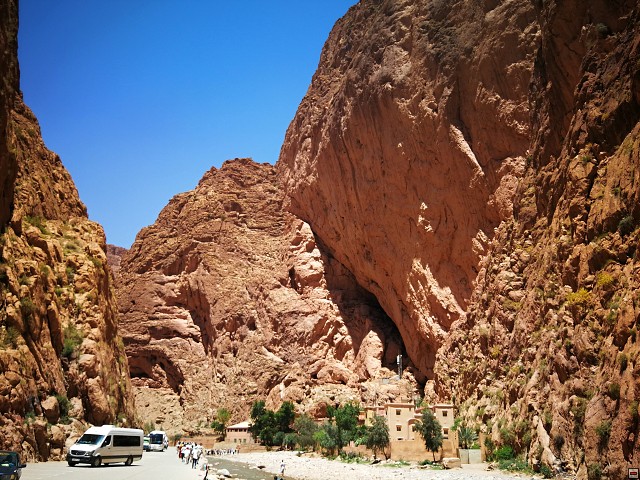 img00030.jpg