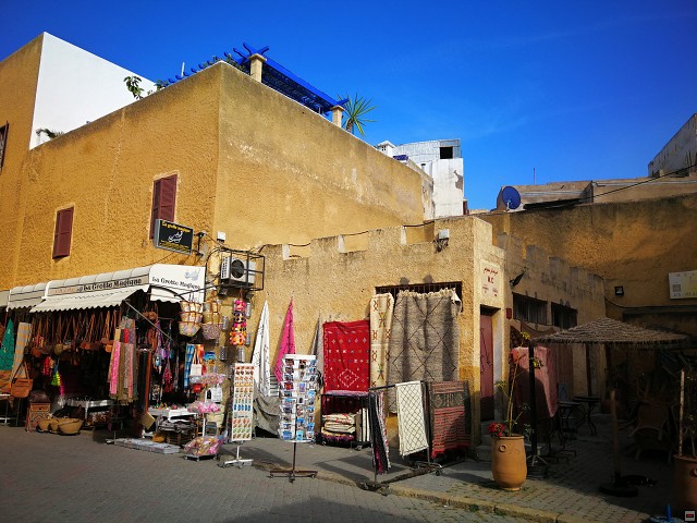 img00022.jpg