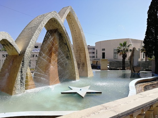 img00070.jpg