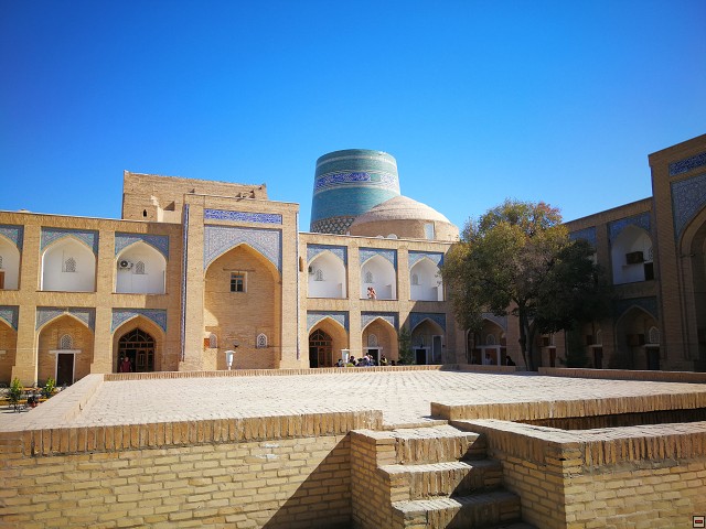 img00005.jpg