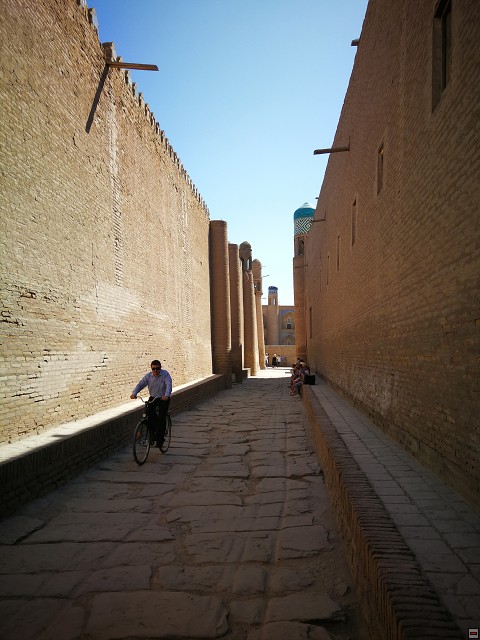 img00020.jpg