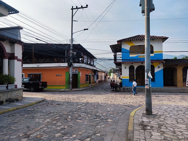 img00004.jpg