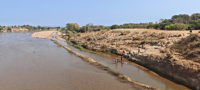 img00008.jpg