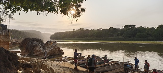 img00004.jpg