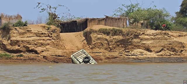 img00038.jpg
