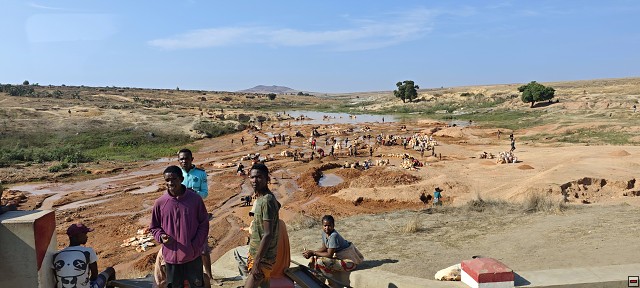 img00005.jpg