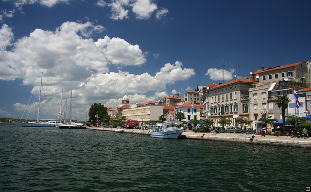 img00014.jpg
