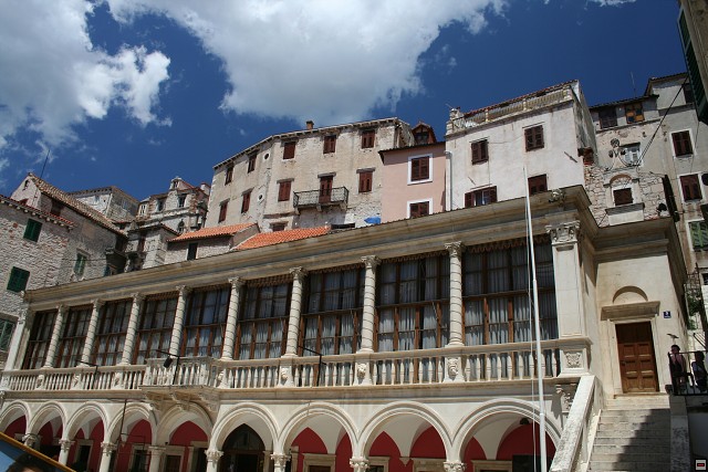 img00017.jpg