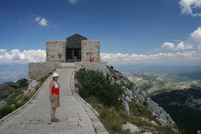 img00019.jpg