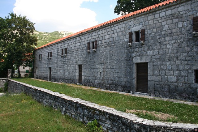img00028.jpg