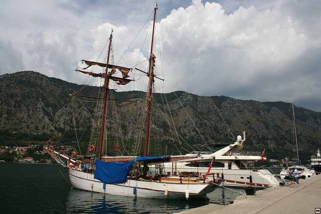 img00011.jpg