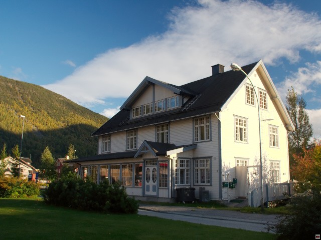img00010.jpg