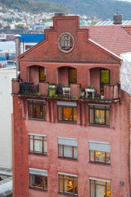 img00003.jpg